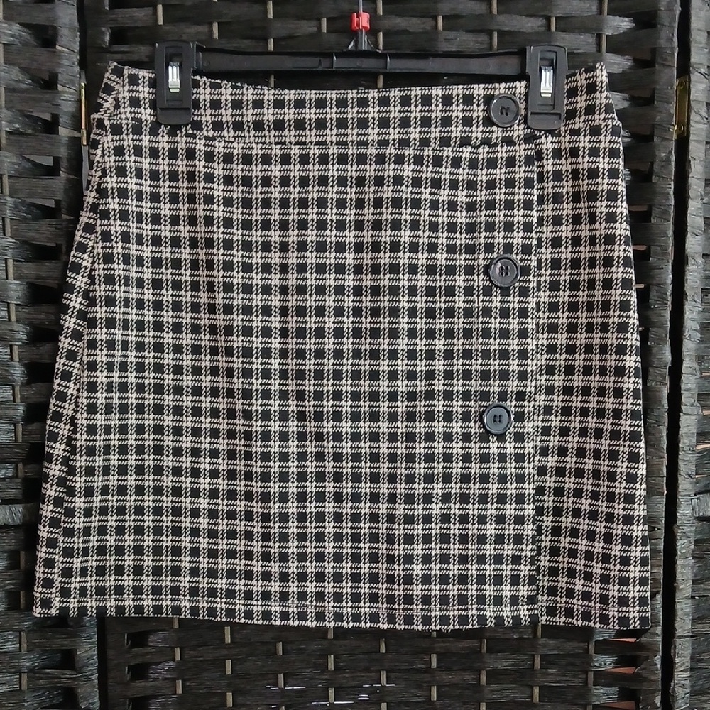 Pink Rose Black/White Big Button Plaid Mini Skirt SZ L